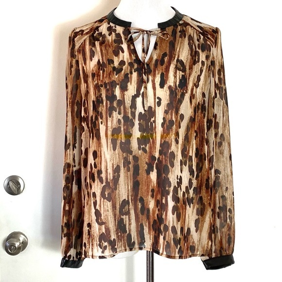 Madison Tie Front Tunic - Picture 1 of 3